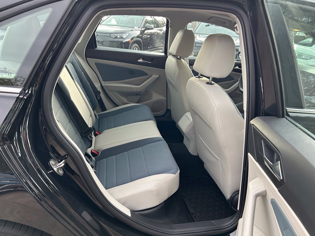 Certified 2026 Volkswagen Jetta SE FWD image 44