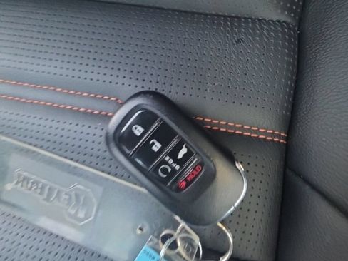 Used 2025 Honda CR-V Sport-L image 35