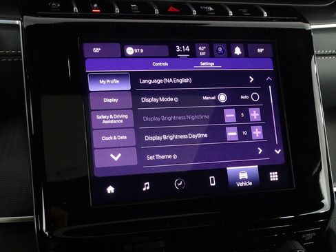 New 2025 Jeep Grand Cherokee L Laredo image 39