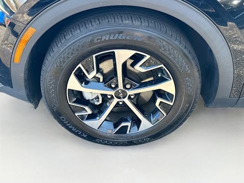 Used 2023 Kia Sportage EX image 32