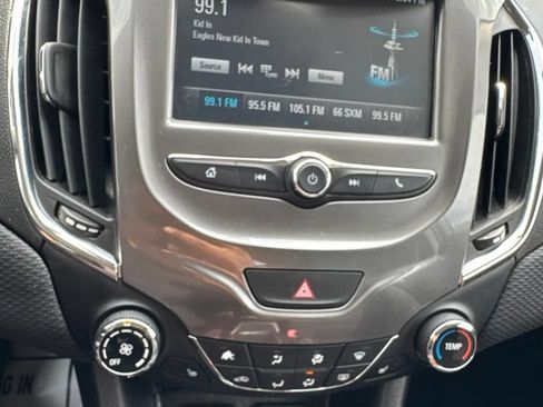 Used 2017 Chevrolet Cruze LT w/ Convenience Package FWD image 15