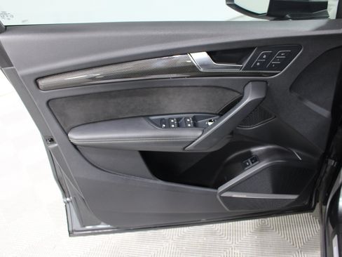 Used 2018 Audi SQ5 Premium Plus w/ Navigation Package AWD/4WD image 6