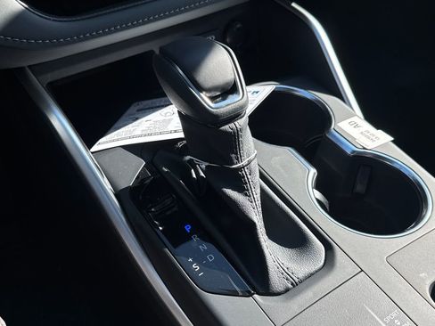 New 2026 Toyota Highlander XLE AWD/4WD image 25