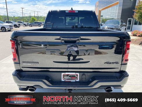New 2026 RAM 1500 Big Horn AWD/4WD image 17