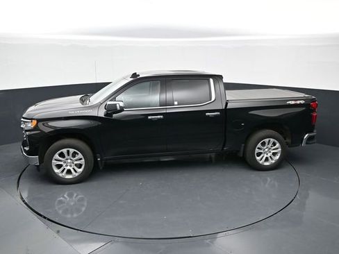 Used 2024 Chevrolet Silverado 1500 LTZ AWD/4WD image 32