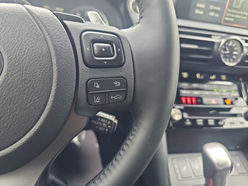 Used 2025 Lexus IS 350 F Sport RWD image 23