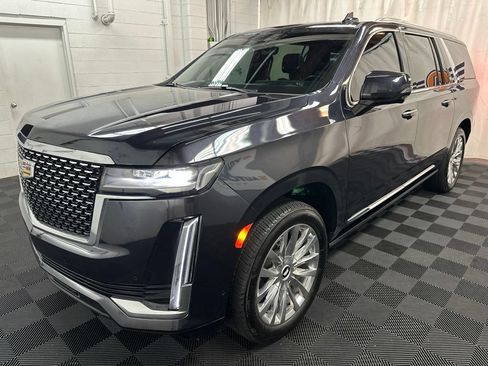Used 2024 Cadillac Escalade ESV Premium Luxury w/ Performance Package AWD/4WD image 4