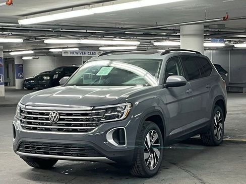 New 2026 Volkswagen Atlas SE AWD/4WD image 3