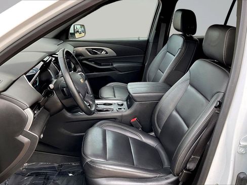 Used 2023 Chevrolet Traverse LT w/ LT Premium Package AWD/4WD image 26