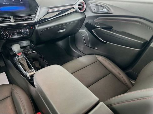 Used 2024 Chevrolet Trax RS image 23