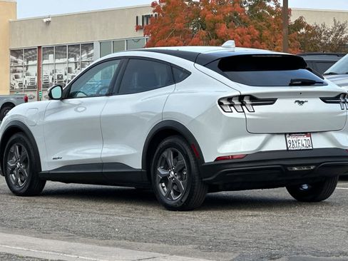 Certified 2022 Ford Mustang Mach-E Select image 7