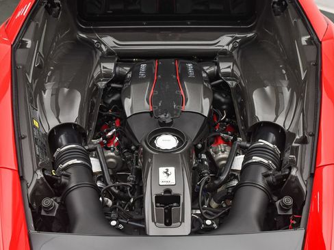 Used 2020 Ferrari 488 Pista Coupe RWD image 16