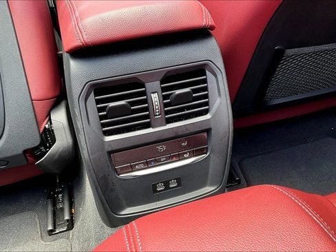 Used 2022 BMW M440i Convertible RWD image 10
