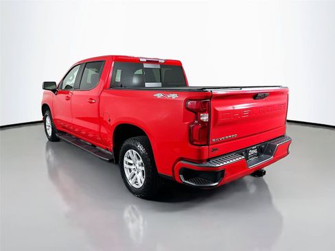 Used 2021 Chevrolet Silverado 1500 RST w/ Convenience Package II AWD/4WD image 8