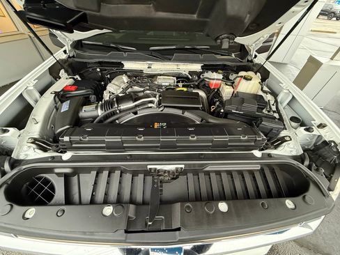 Used 2020 Chevrolet Silverado 3500 High Country w/ Z71 Off-Road Package image 13