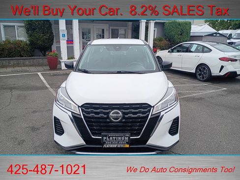 Used 2021 Nissan Kicks S FWD image 2