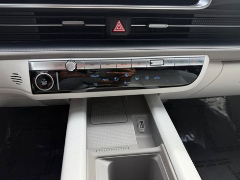 Used 2025 Hyundai Ioniq 6 SEL RWD image 13