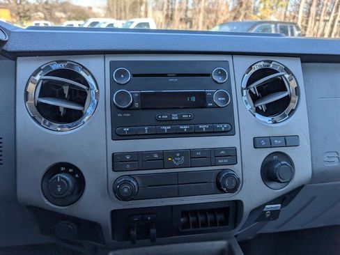 Used 2016 Ford F250 XLT w/ XLT Value Package image 16