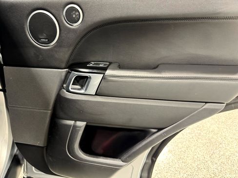 Used 2019 Land Rover Range Rover Sport HSE image 14