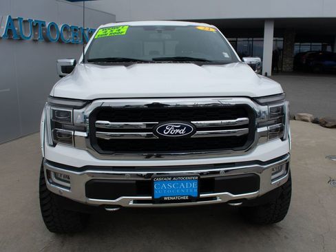 Used 2024 Ford F150 Lariat w/ Mobile Office Package image 11