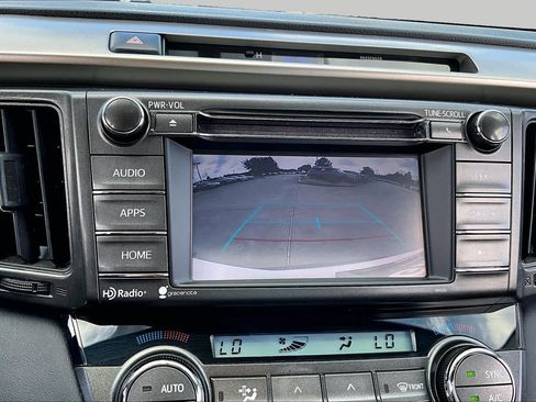 Used 2015 Toyota RAV4 XLE FWD image 25
