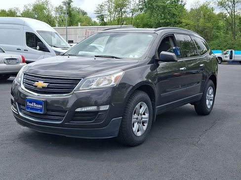Used 2017 Chevrolet Traverse LS FWD image 6
