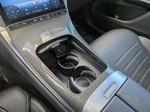 Used 2026 Mercedes-Benz GLC 300 image 12