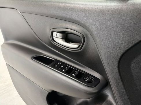 Used 2023 Jeep Renegade Limited AWD/4WD image 21