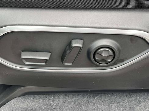 New 2026 Jeep Grand Wagoneer Limited image 23