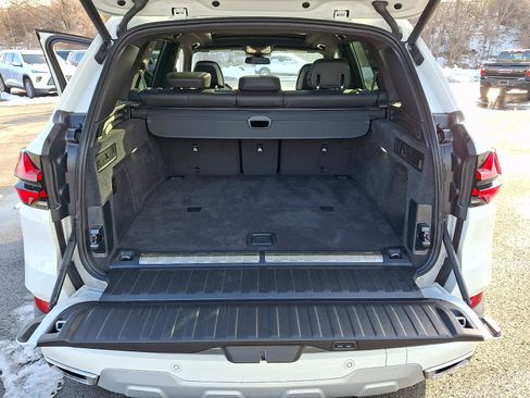 Used 2025 BMW X5 xDrive50e image 29