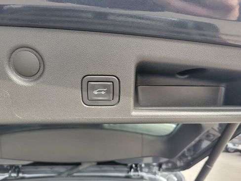 Used 2022 Chevrolet Equinox LT image 29