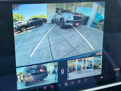 Used 2026 Tesla Model S Plaid AWD/4WD image 23