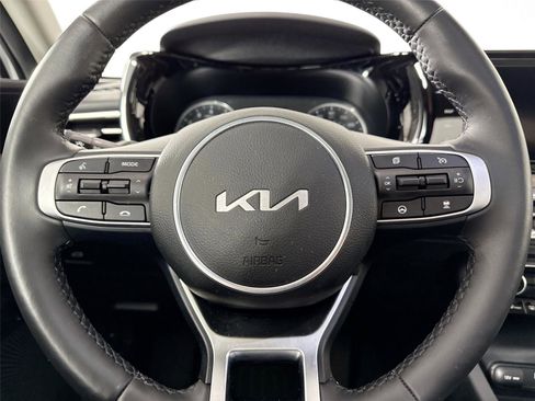Used 2023 Kia K5 EX w/ EX Premium Package image 16