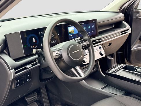 Used 2025 Hyundai Tucson Blue image 4