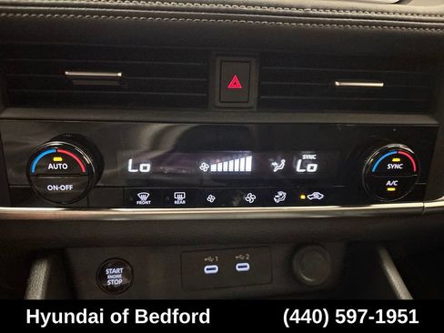 Used 2024 Nissan Rogue SV AWD/4WD image 20