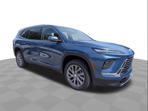 New 2026 Buick Enclave Preferred AWD/4WD image 2