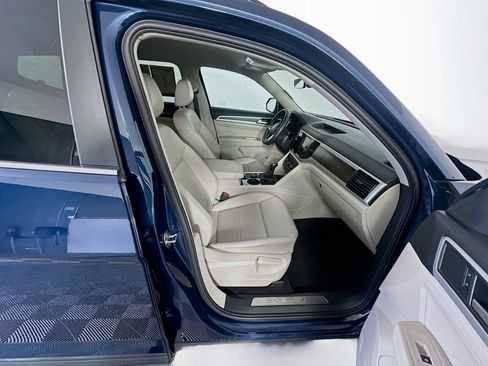Used 2022 Volkswagen Atlas SE w/ Black Wheel Package AWD/4WD image 27
