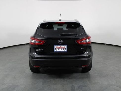 Certified 2020 Nissan Rogue Sport SV FWD image 11