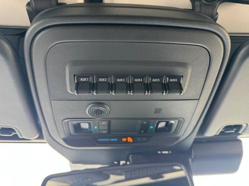 Used 2025 Ford Bronco Badlands AWD/4WD image 33