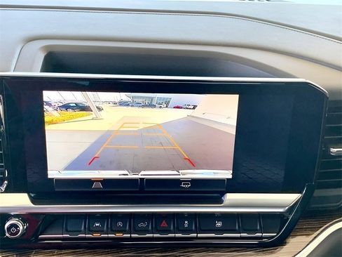 Used 2023 GMC Sierra 1500 Elevation image 37