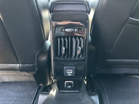 Certified 2022 Jeep Compass Limited image 31