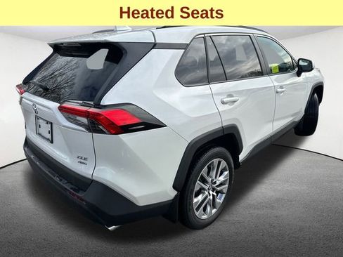Certified 2022 Toyota RAV4 XLE Premium image 12