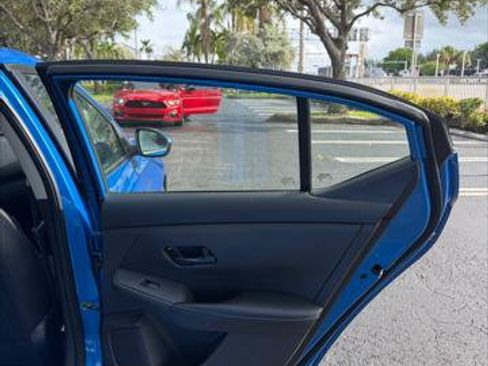 Used 2024 Nissan Sentra SV FWD image 18