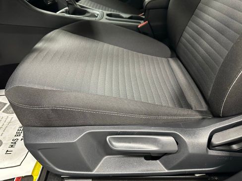 Used 2025 Volkswagen Jetta S image 13