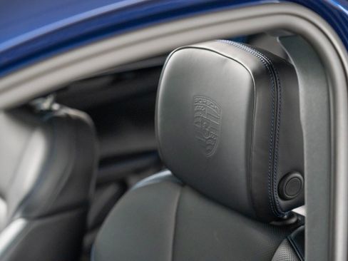 Certified 2024 Porsche Macan S AWD/4WD image 25