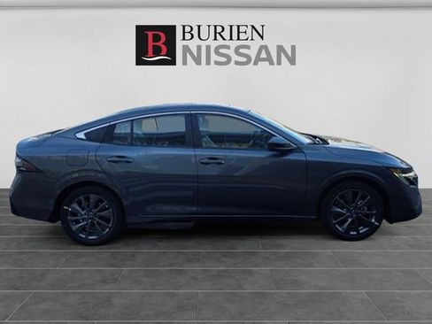 New 2026 Nissan Sentra SL w/ Floor Mat Package FWD image 4