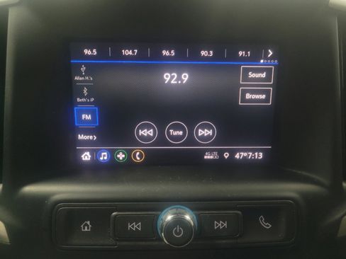 Used 2021 GMC Terrain SLE image 25