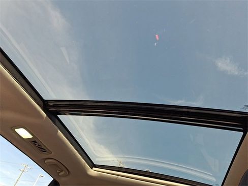 Certified 2022 Subaru Ascent Limited w/ Technology Package image 14