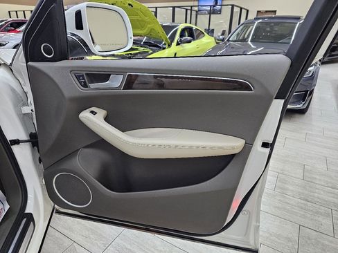 Used 2011 Audi Q5 3.2 Prestige AWD/4WD image 35