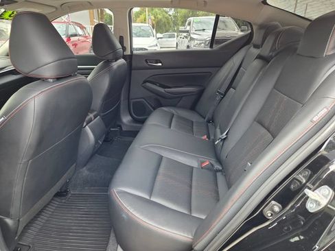 Used 2023 Nissan Altima 2.5 SR w/ SR Premium Package FWD image 13